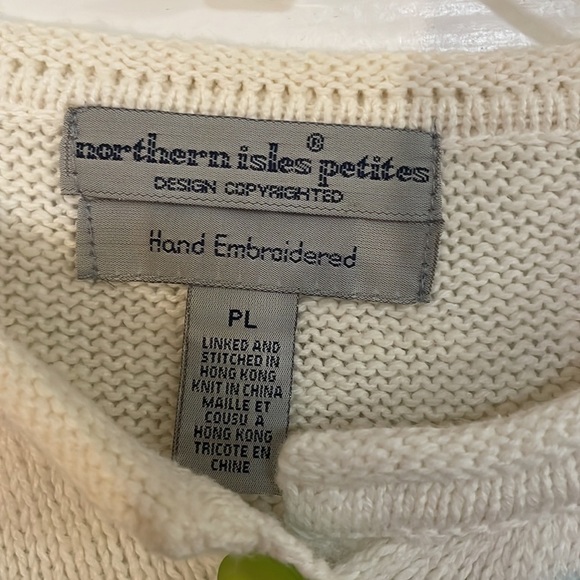 Northern Isles Petites Cream cardigan. hand embroidered PL - Picture 2 of 5
